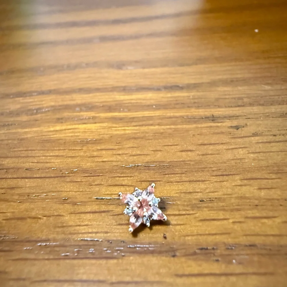 BVLA 14k rose gold “mini pleades” Champagne sapphire and vs white diamonds 14g - Picture 4 of 5